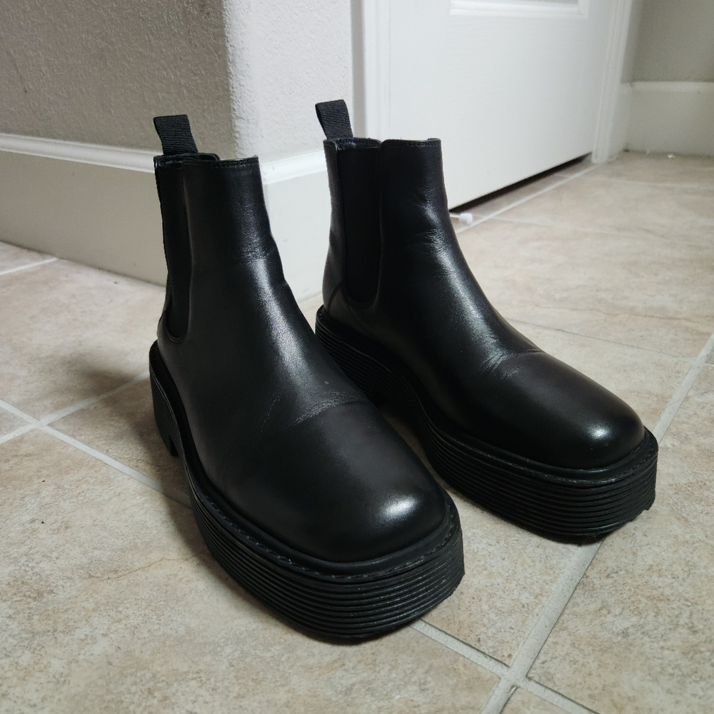 🌸 Tony Bianco | Grace Booties, Black Como, Sz 6